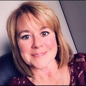 Meet your Posher, Michele